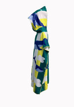 Load image into Gallery viewer, Hooded Towel - Turtles and Whales
